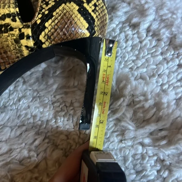 ZARA SKAKESKIN BOOTIES - Picture 11 of 13